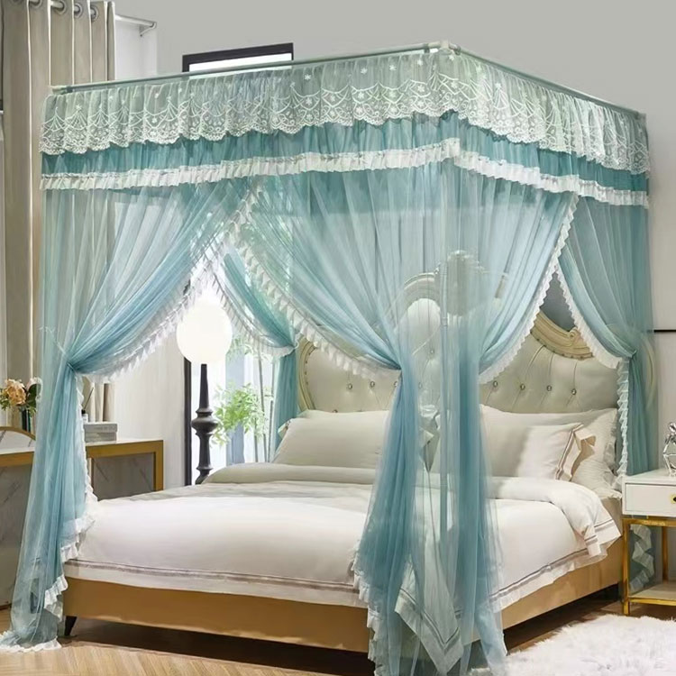 Mosquito Net သုံးတယ်။